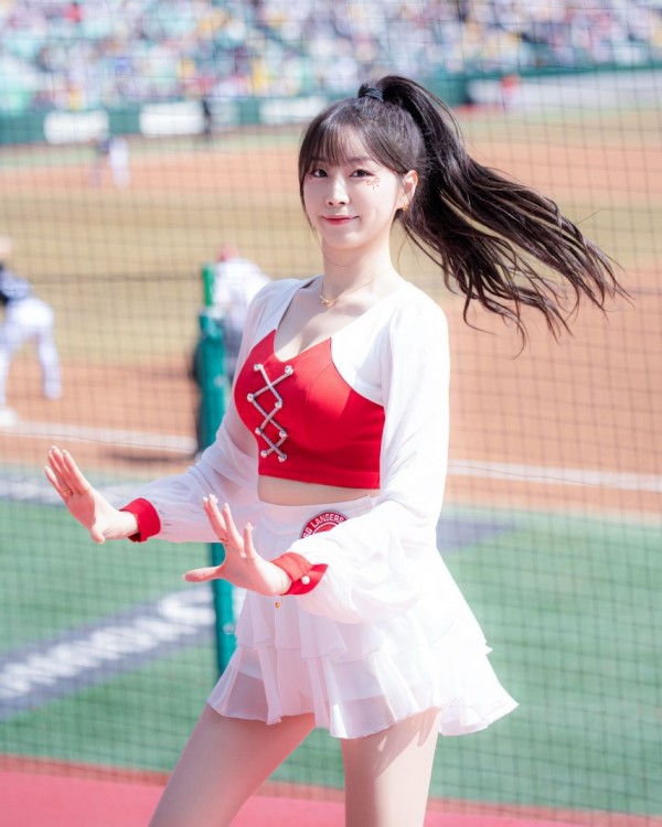 1090286030_yRtpw3Ig_1742434100.jpg